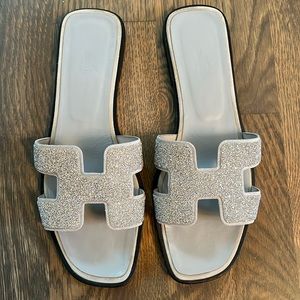 HERMES Oran Crystal Slides
